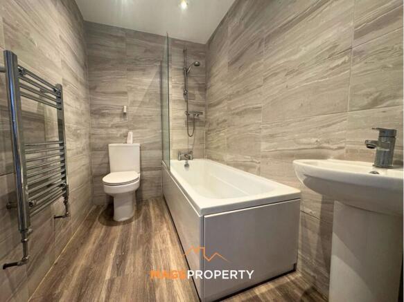 Derby Lane, Liverpool, L13 photo 4