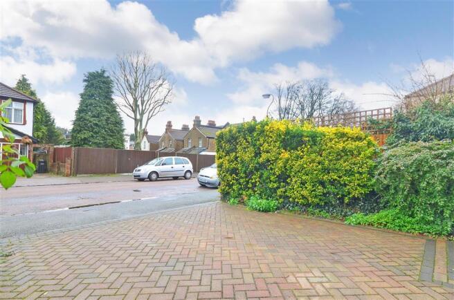 Driveway/Parking