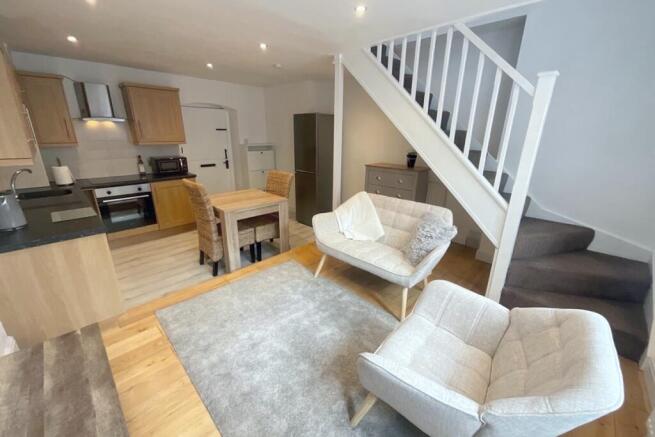 kitchen/living room