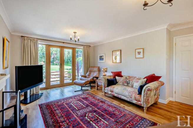 8616740-interiorW...