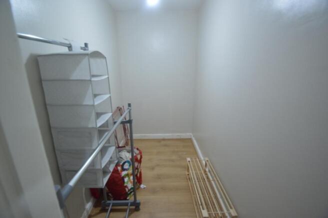 3 bed Semi-Detached to rent Image 5