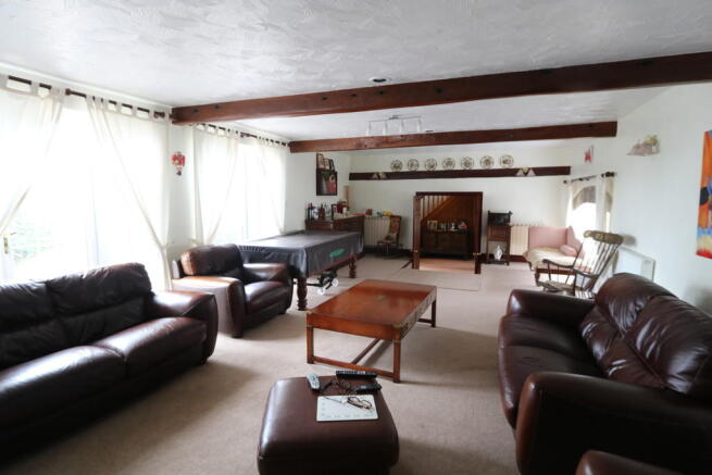Barn Lounge