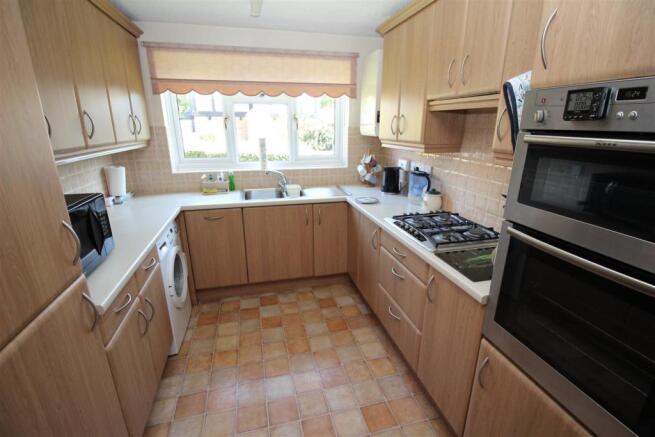 Kitchen / Dining