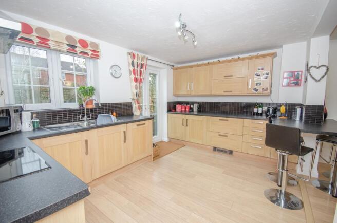 Kitchen .jpg