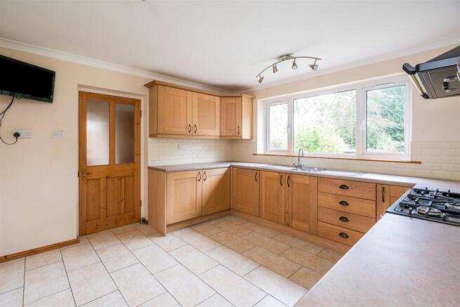 7 Westfield Close_6.jpg