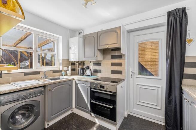 38 Milne Green (Swineshead)-14