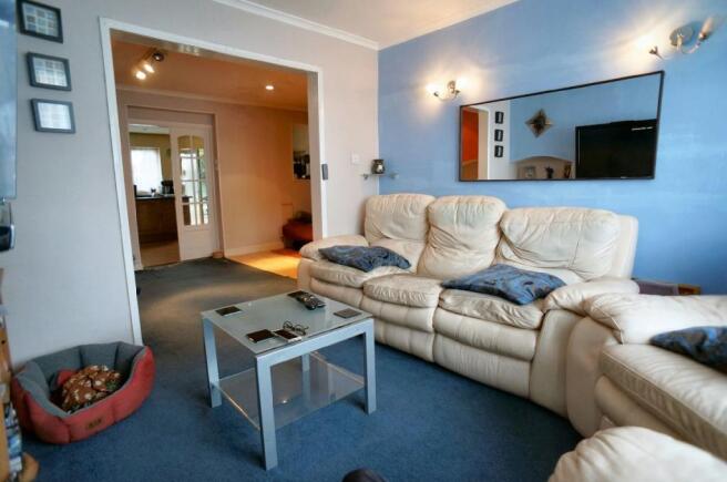 3rd Photo of Lounge
