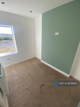 Room 4 Bedroom