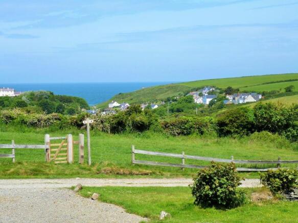 FOOTPATH TO PORTHGAI