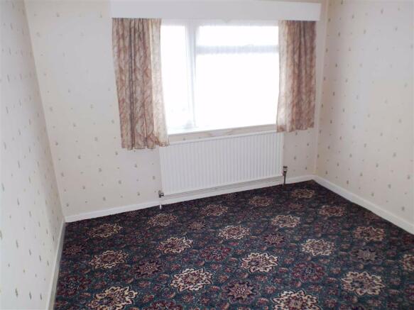BEDROOM 2: