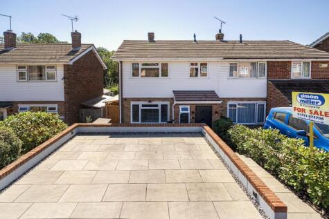 Heron Road, Larkfield