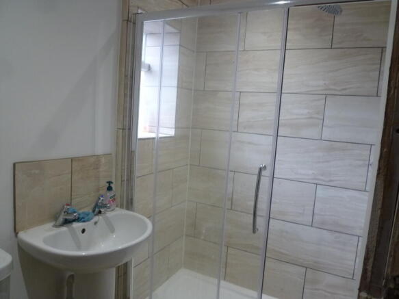 Bathroom.JPG