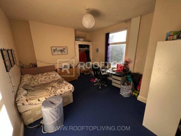 6 bed House Share to rent Image 11