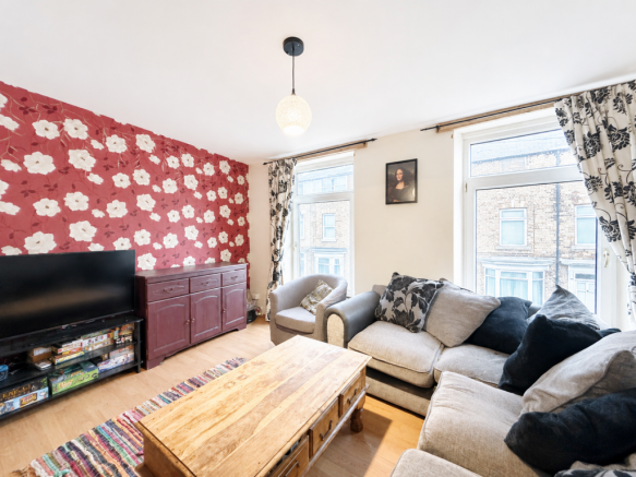 2 bed Terraced for sale Image 5