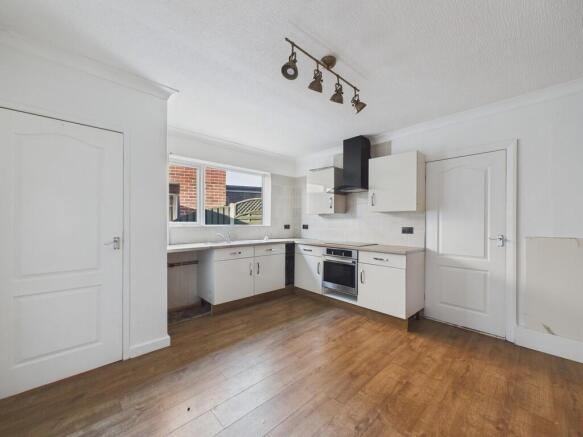 3 bed Semi-Detached for sale Image 7