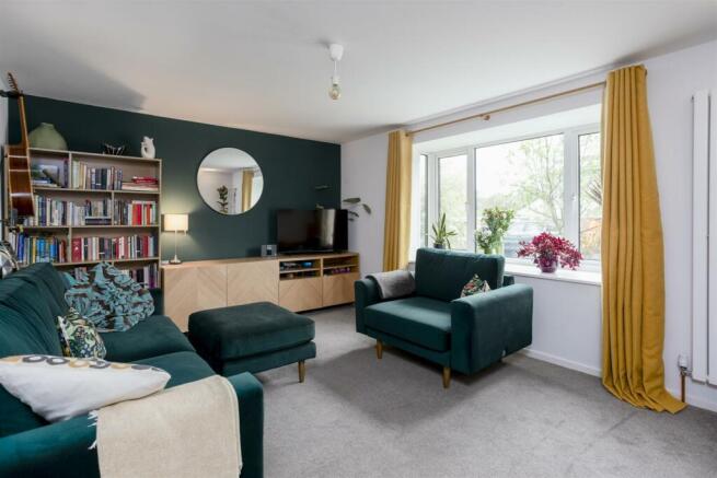 10A_Keble_Park_Crescent_1.jpg