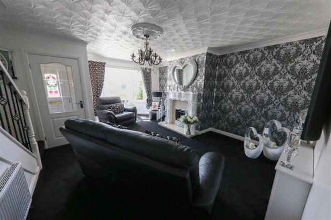 3 bed Semi-Detached for sale Image 9