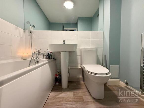 Photo 10