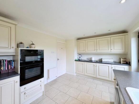3 bed Detached Bungalow for sale Image 8