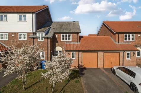 Park Lane, Burton Waters, Lincoln, Lincolnshire, LN1