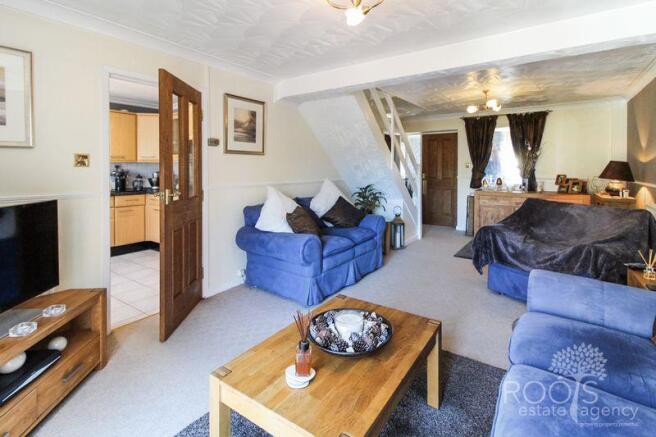 Living room pic 3