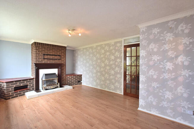 3 bed Semi-Detached for sale Image 9
