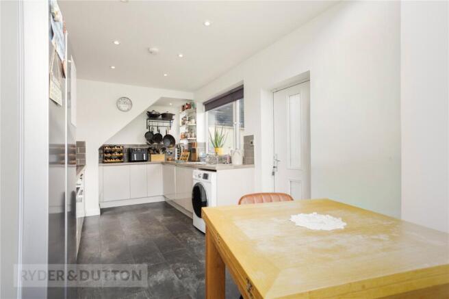 3 bed Semi-Detached for sale Image 8