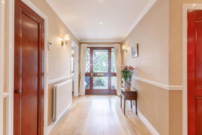 8474313-interior08v2.jpg