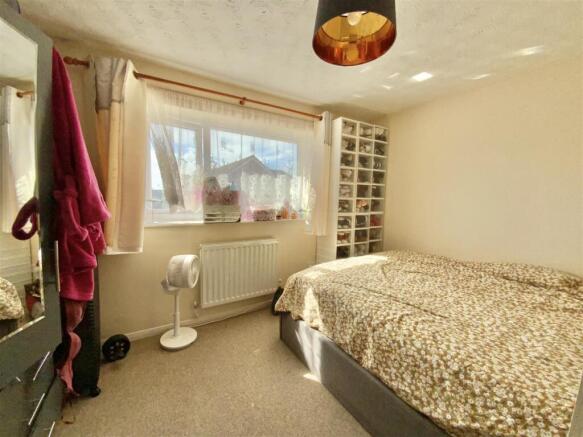 Underwood Place, Oldbrook, Milton Keynes photo 4