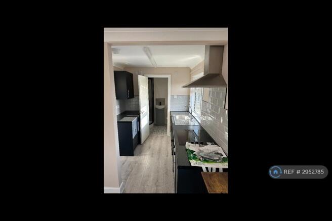 Kitchen (First Floor)