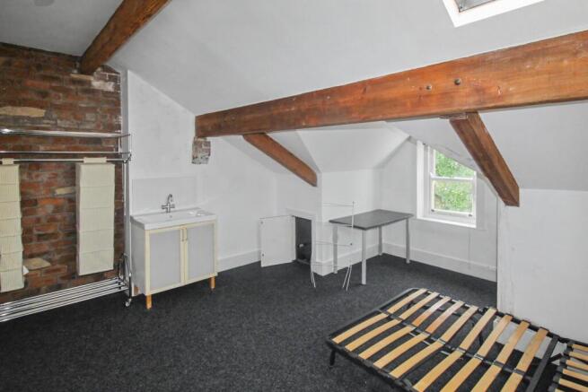 8 bed House of Multiple Occupation for sale Image 9