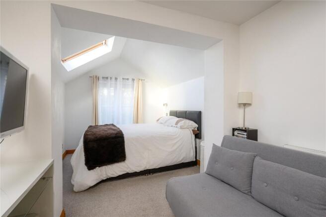 2 bed Semi-Detached for sale Image 11
