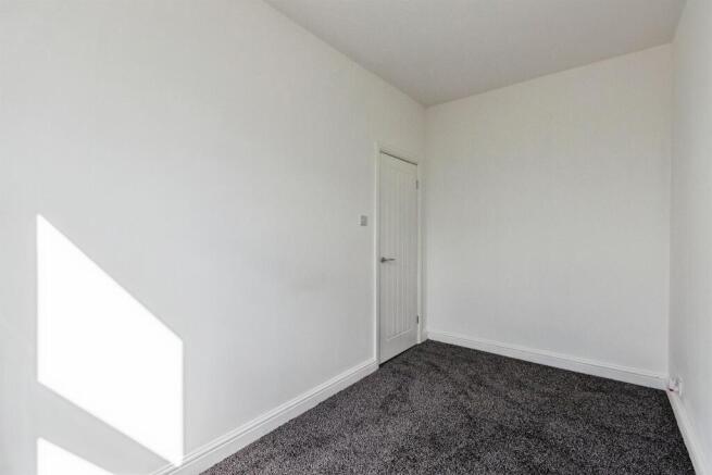 2 bed Terraced for sale Image 12