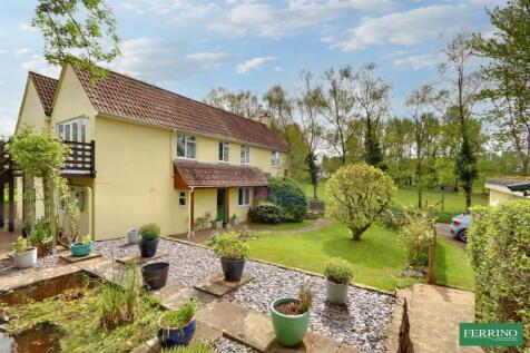 (5 Bed, 2 En-suite), Howells Lane, Blakeney, Gloucestershire. GL15 4BA