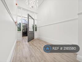 2 bed Flat to rent Image 5