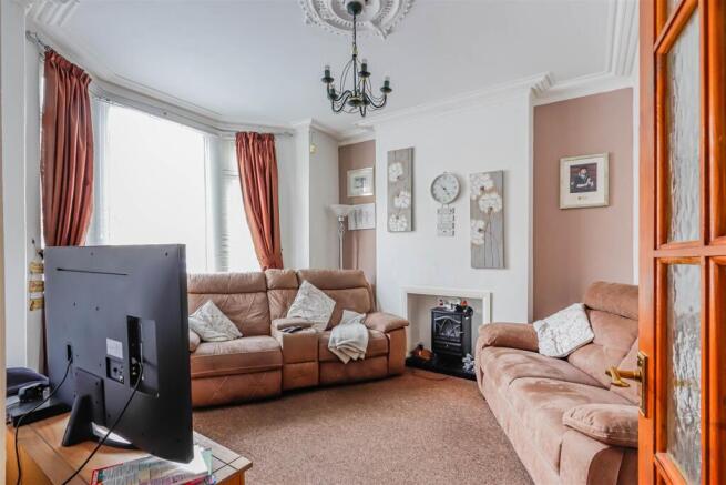 Castleland Street -11.jpg