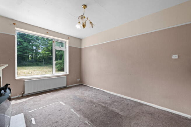 3 bed Semi-Detached for sale Image 4