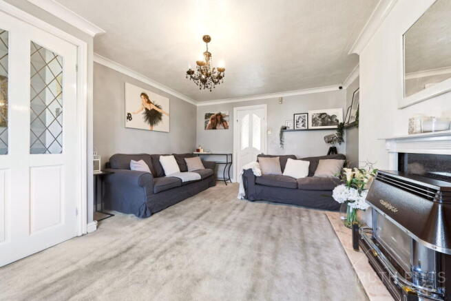 3 bed Semi-Detached for sale Image 4