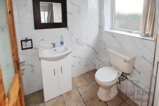 3 bed Semi-Detached for sale Image 8