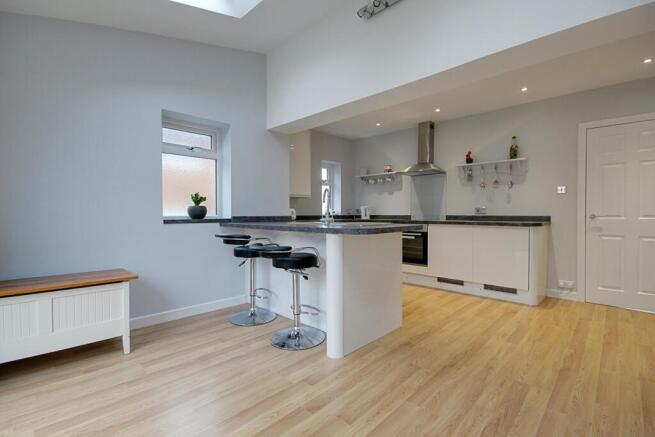 Kitchen Diner2