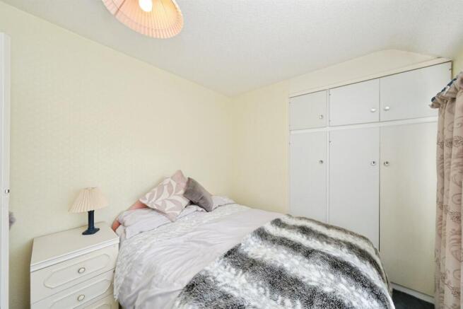 3 bed Semi-Detached for sale Image 11