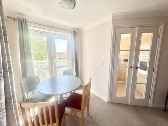 1 bed Flat for sale Image 11