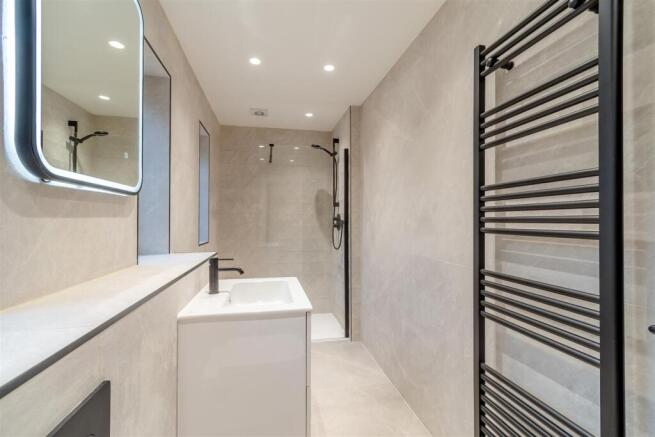 8628166-interior33.jpg