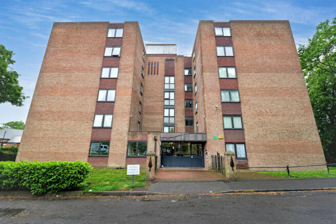 32 Benwell Close, Benwell Grange, Newcastle upon Tyne, NE15 6RZ