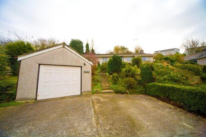 Garage & Parking