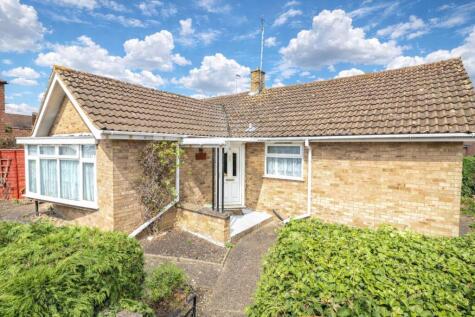 Park Avenue, Rushden, NN10 9NR