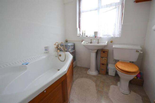 BATHROOM: