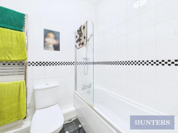 2 bed Apartment for sale Image 9