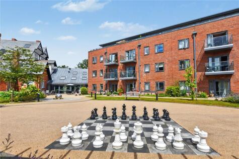 8 Lady Ida Lodge, Oak Park Lane, Cookridge, Leeds