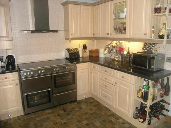 Kitchen b